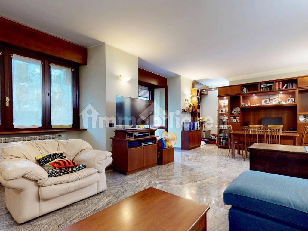 Vendita Appartamento Milano. Quadrilocale in via Ronchi 39. Ottimo ...