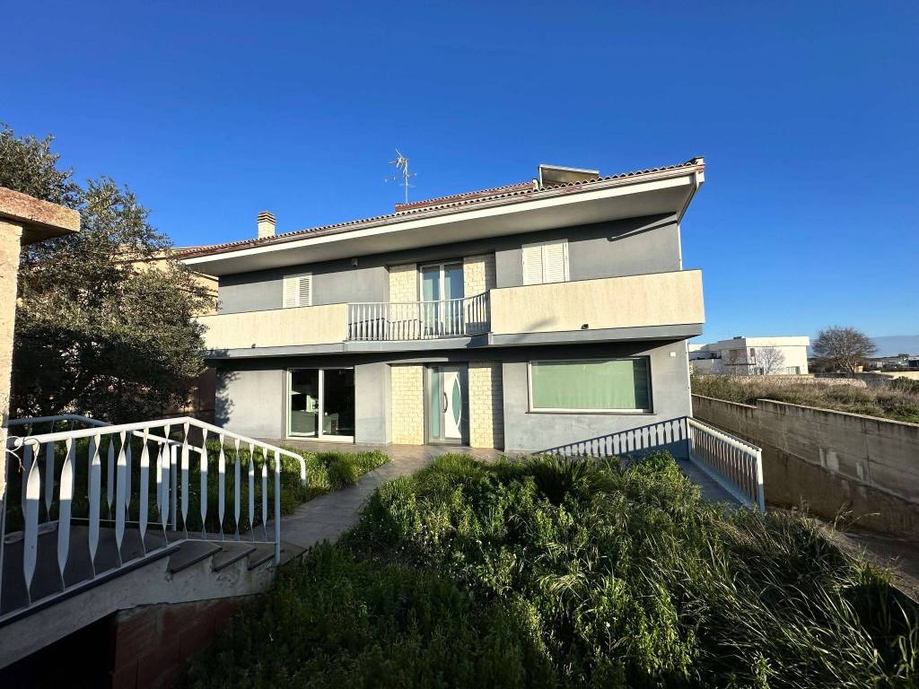 Villa unifamiliare via alberto sordi 36, croce - selvaggio, ragusa