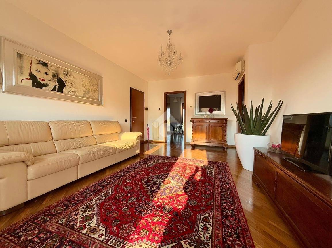 Appartamento in vendita a Bergamo