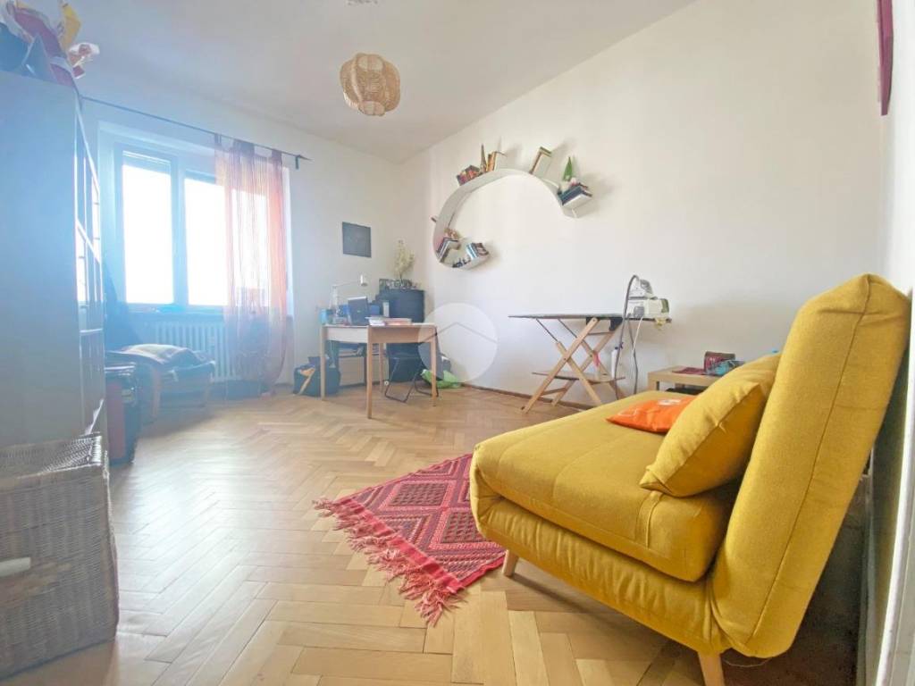 Appartamento via carlo alberto 1, centro, pinerolo