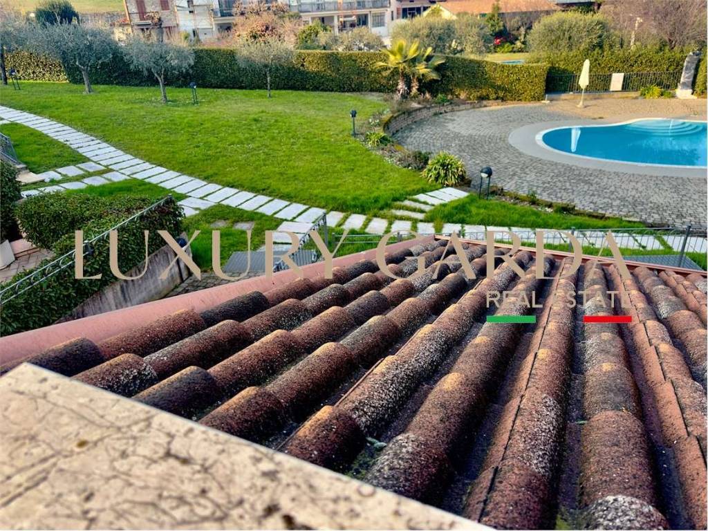 Villa a schiera 3 locali, buono stato, barcuzzi, lonato del garda
