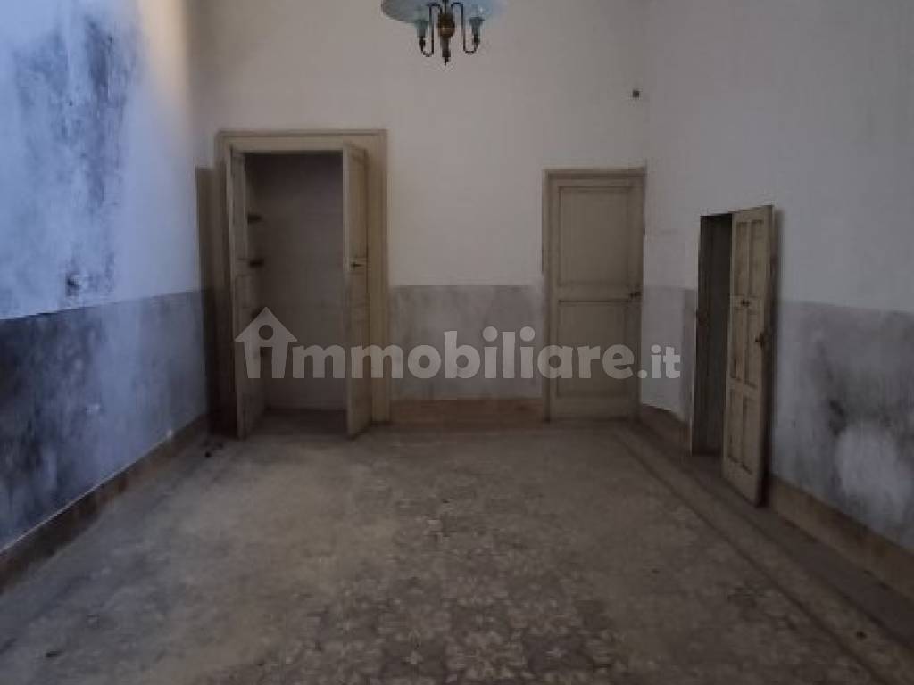 Stanza non arredata