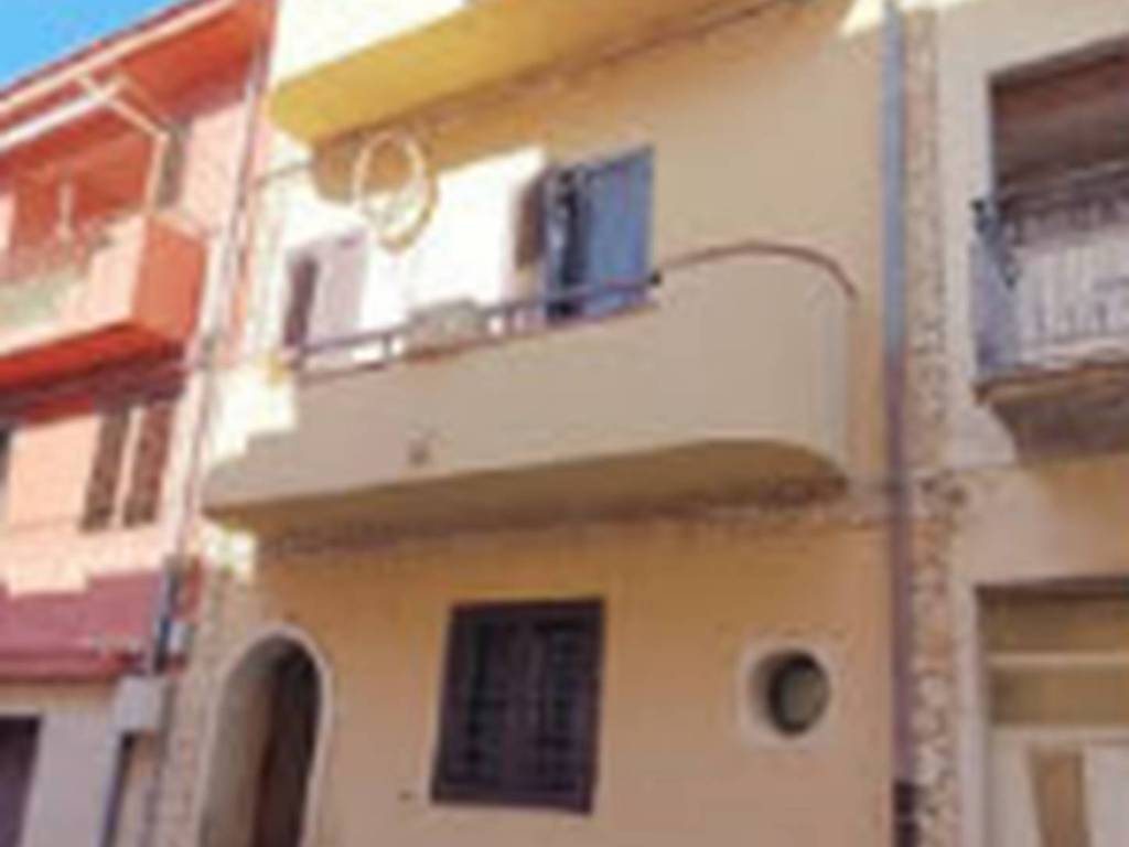 Appartamento all'asta via fra' mansueto cobisi 16, comiso