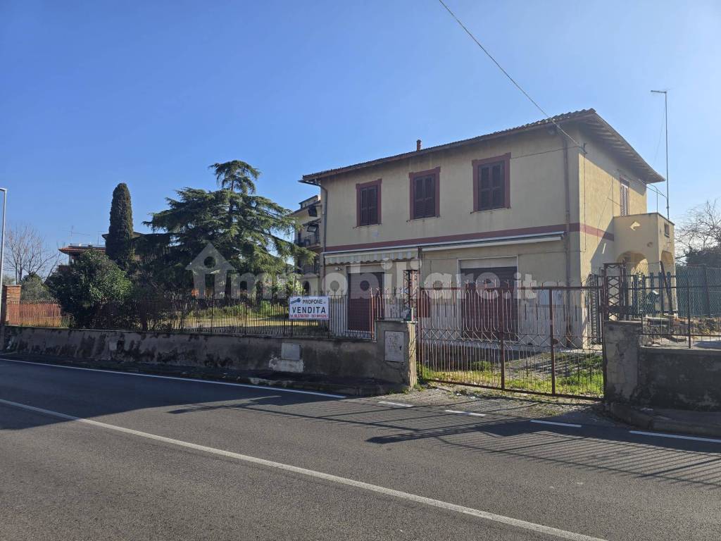 Terratetto unifamiliare via di Vermicino 561, Tor Vergata, Roma