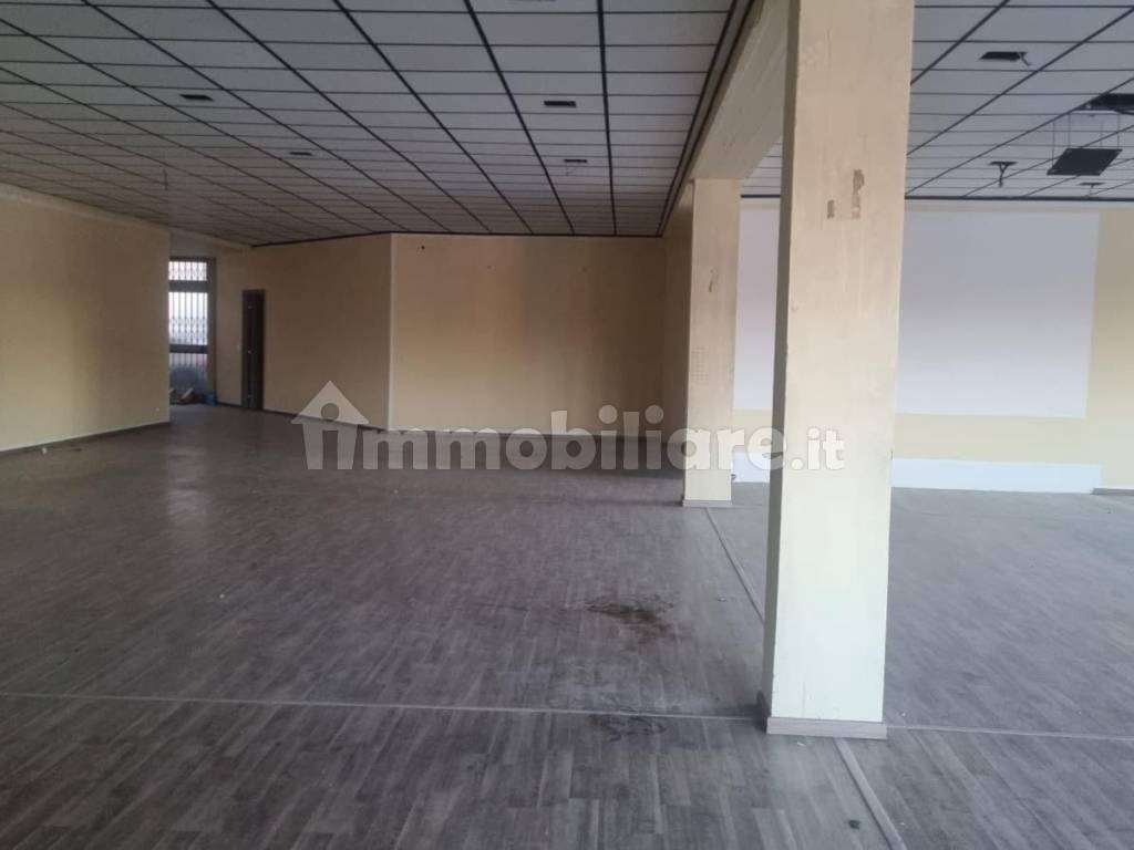 Commercial property via Piero Calamandrei 93, Arezzo, Ref. 118708193 ...