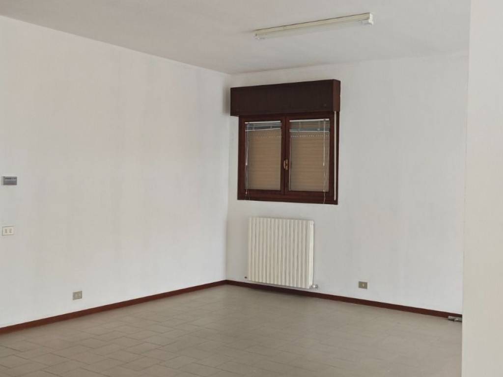 Magazzino - deposito, cibeno, carpi