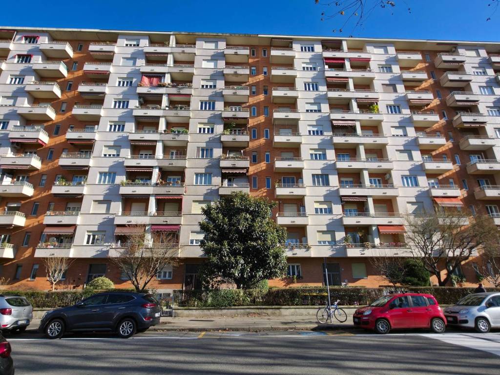 Trilocale corso monte cucco 95, pozzo strada, torino