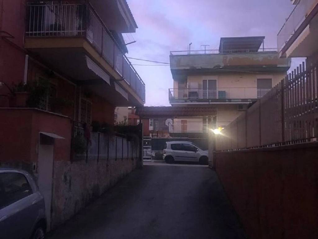 Capannone via pietrabianca, quarto