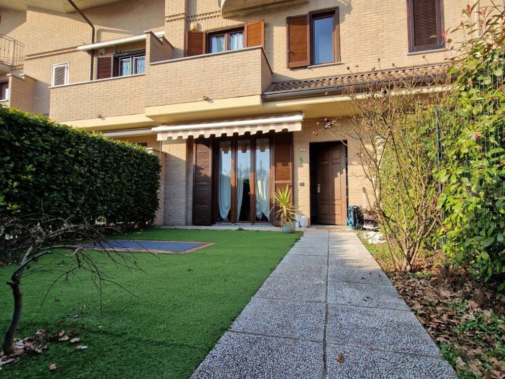 Villa a schiera via giuseppe mercalli, cesano maderno