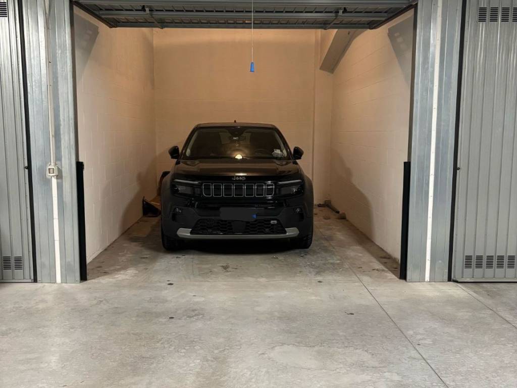 Garage - box via antonio marchetti 4, porta milano, brescia