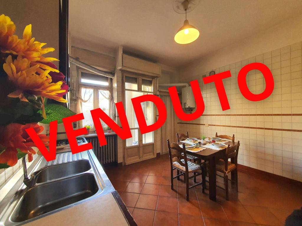 Vendita Appartamento in via Fratelli Calandra 12. Torino. Buono stato ...