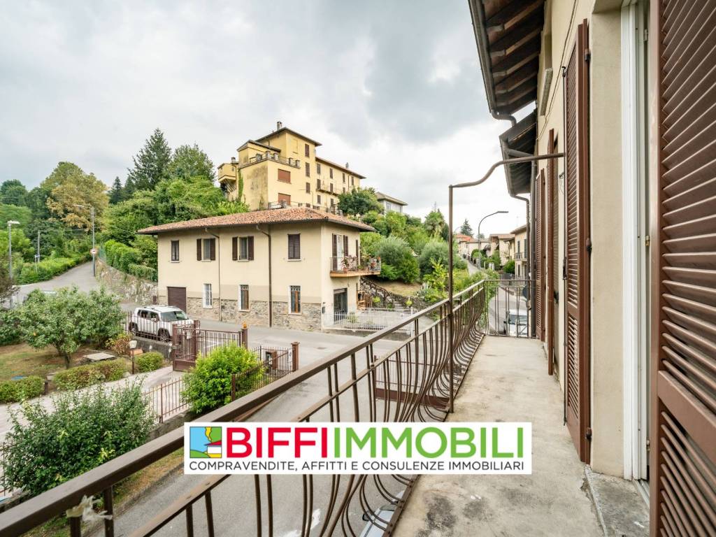 Trilocale via giuseppe verdi, centro, erba