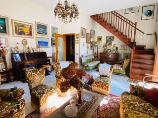 Salone