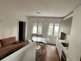 2-room flat piazza 27 Ottobre, Mestre, Venice