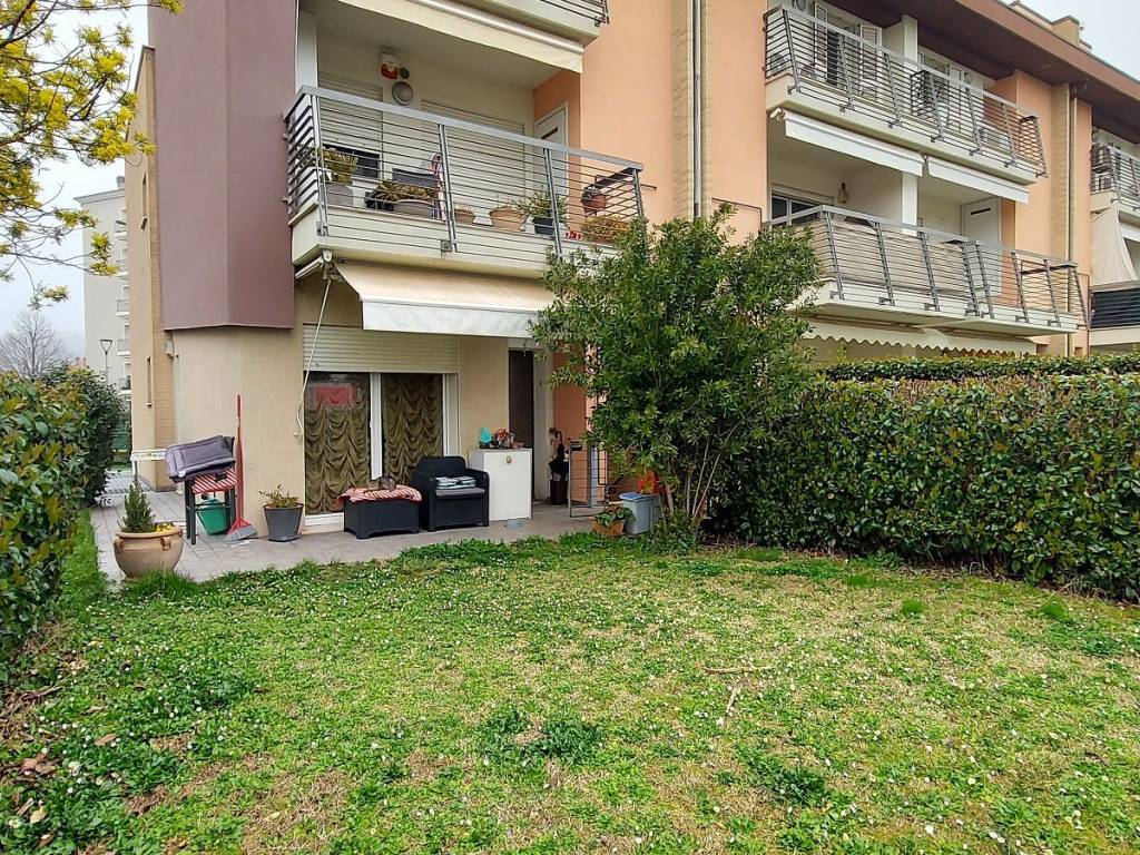 Villa a schiera via dei tigli, torraccia - tre ponti, pesaro