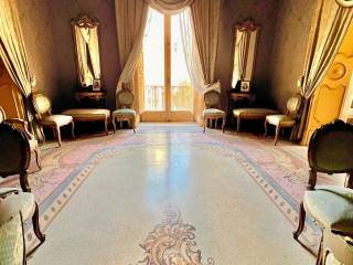 Salone