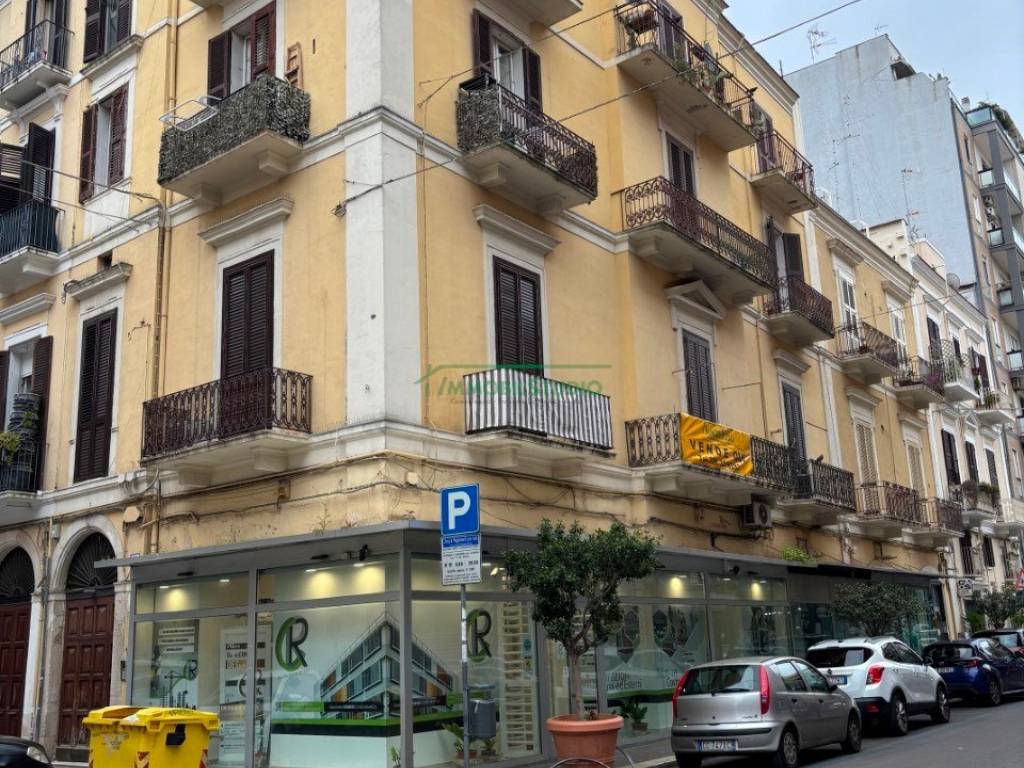 Bilocale via alessandro maria calefati 324, murat, bari