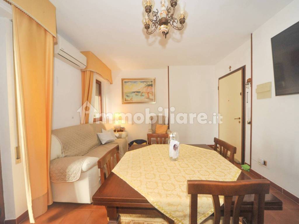 vendita-appartamento-quartu-sant-elena-trilocale-in-via-sant-antonio