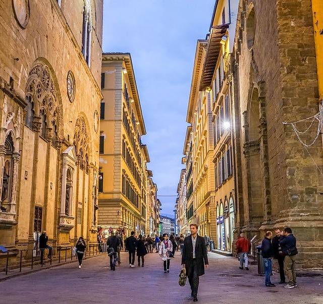 Magazzino - deposito piazza della signoria 3, signoria - uffizi, firenze