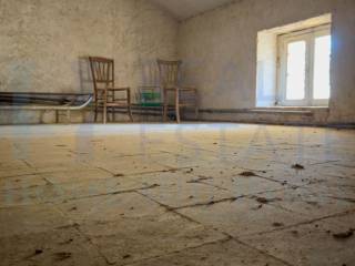 Stanza non arredata