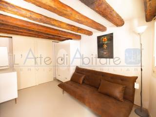 2-room flat Calle vitturi 2901, San Marco, Venice