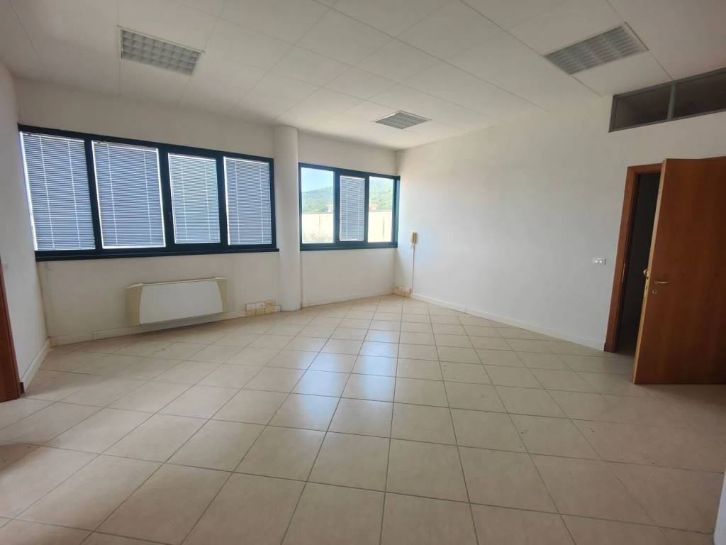 Ufficio - studio via fratelli cervi, centro, loro ciuffenna