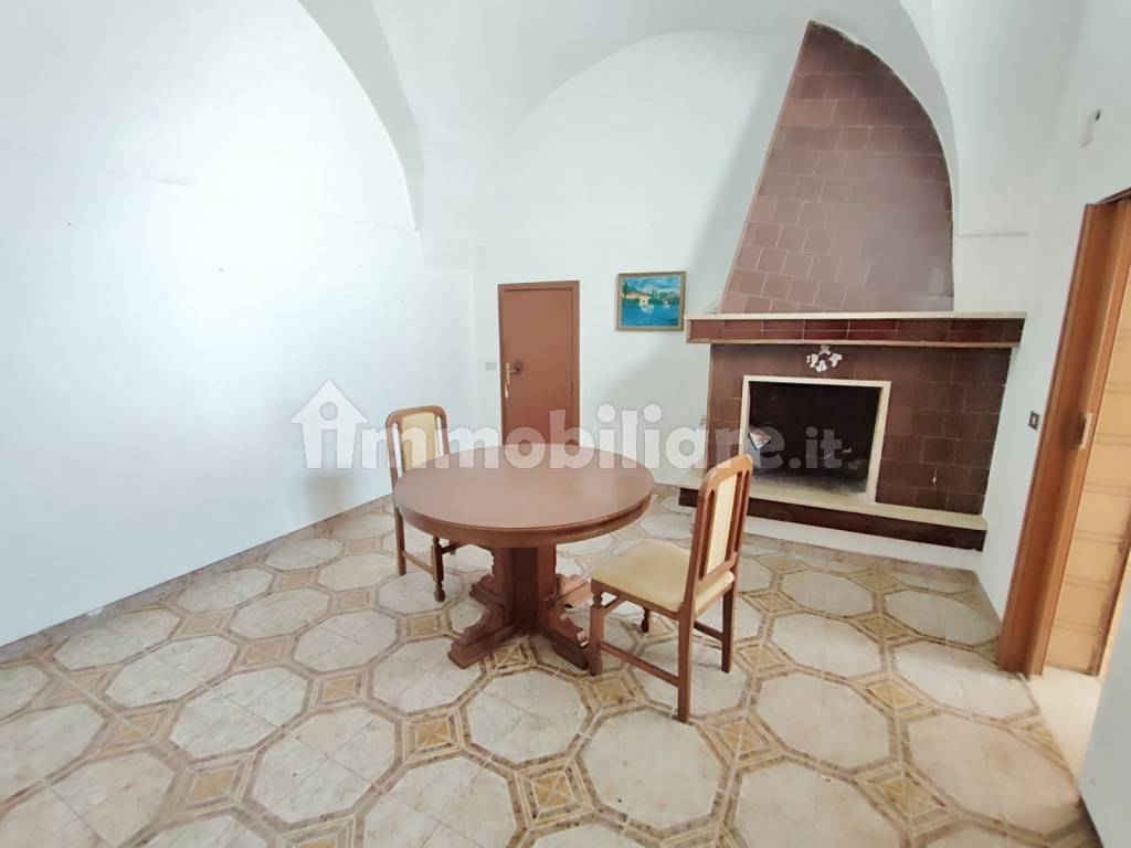 Salone