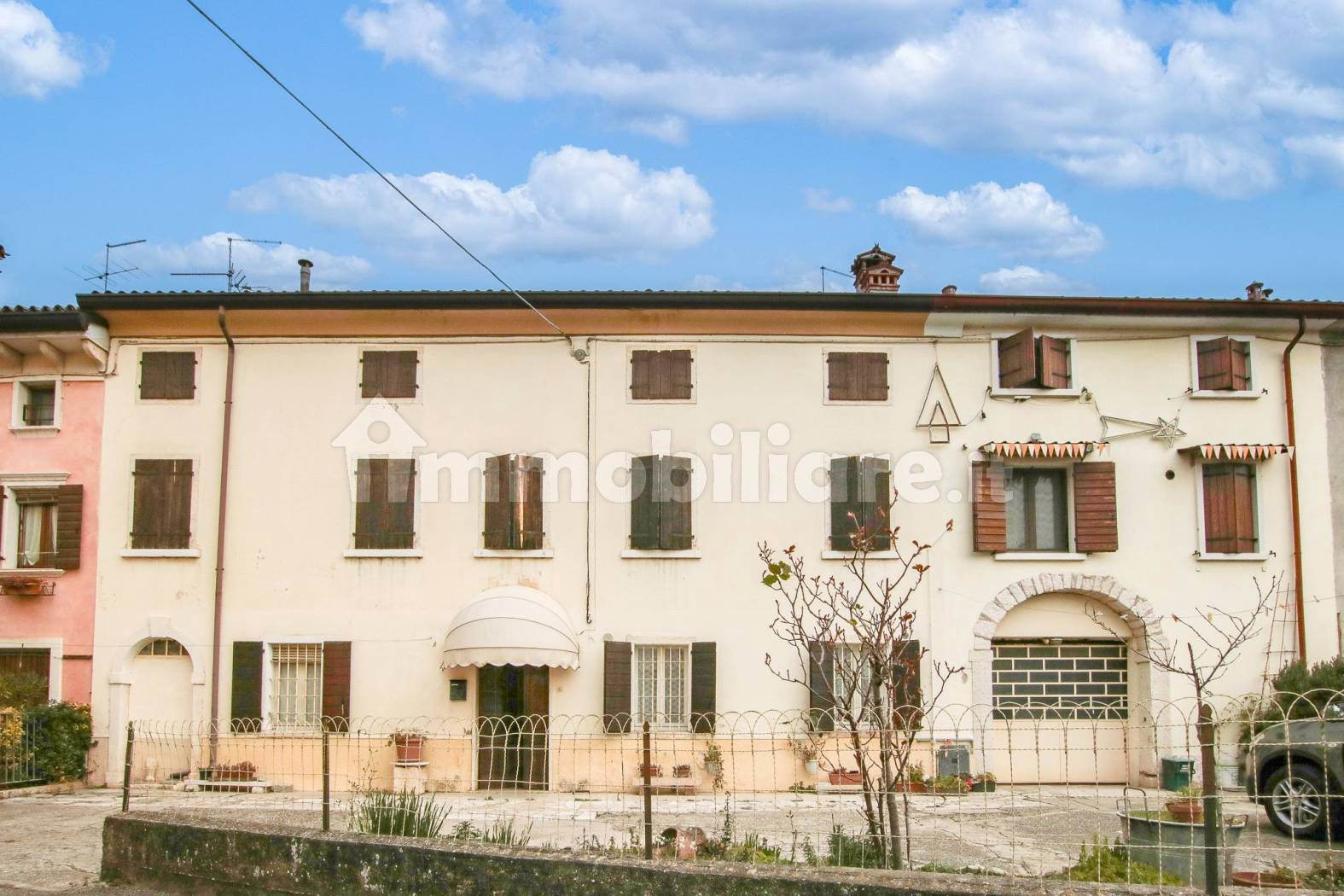 Rustico - Casale in vendita a Sant'Ambrogio di Valpolicella