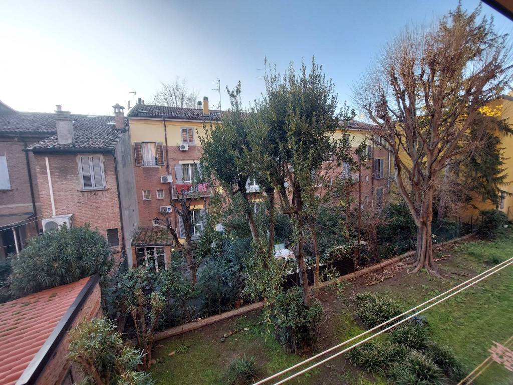 Trilocale via giuseppe ceneri, massarenti, bologna
