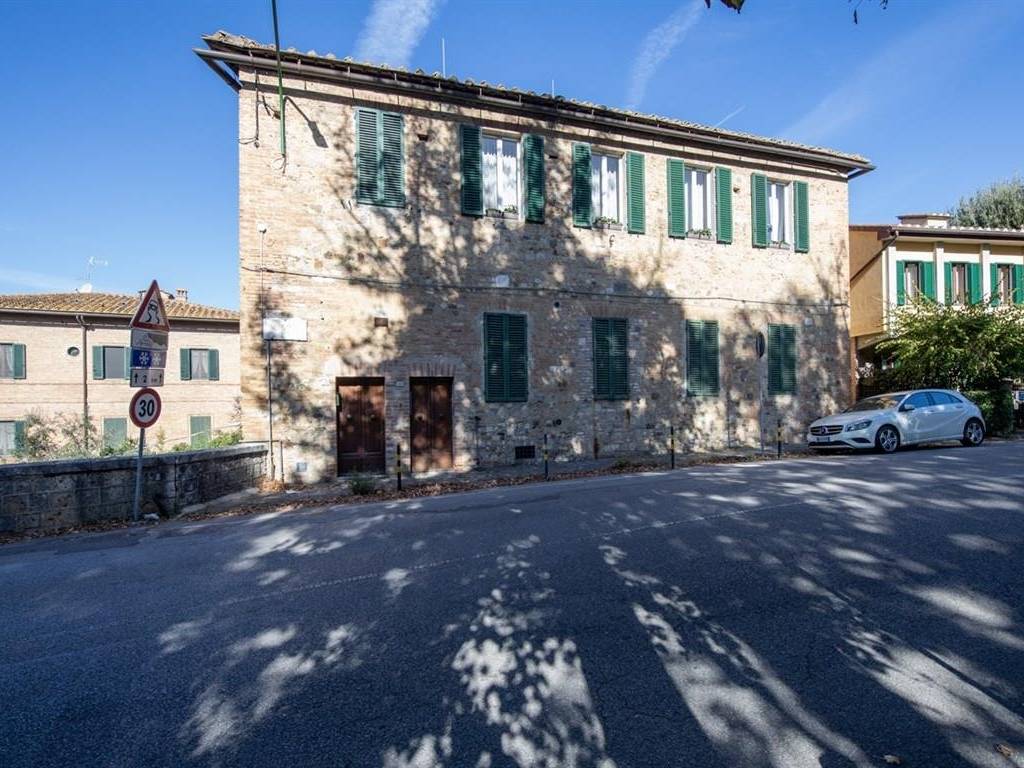 Appartamento buono stato, fuori porta san marco, siena