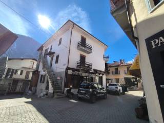 Zona