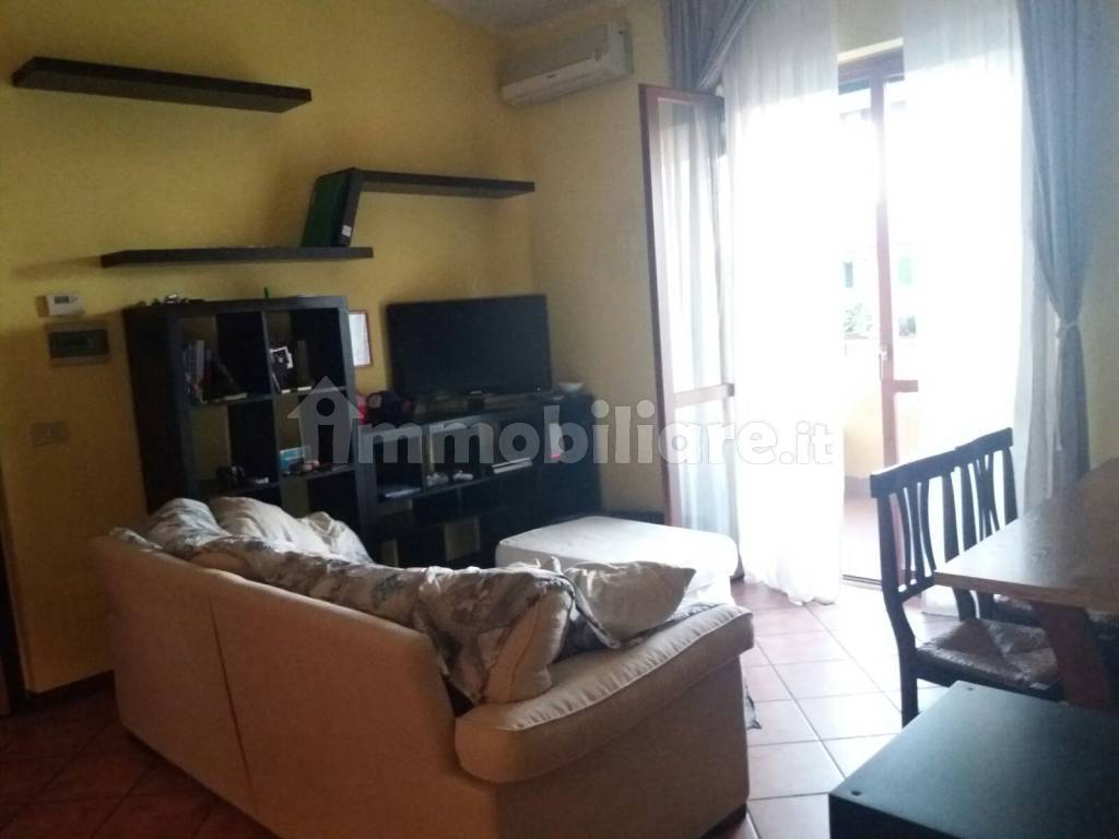 Bilocale via Novaledo, Infernetto, Roma