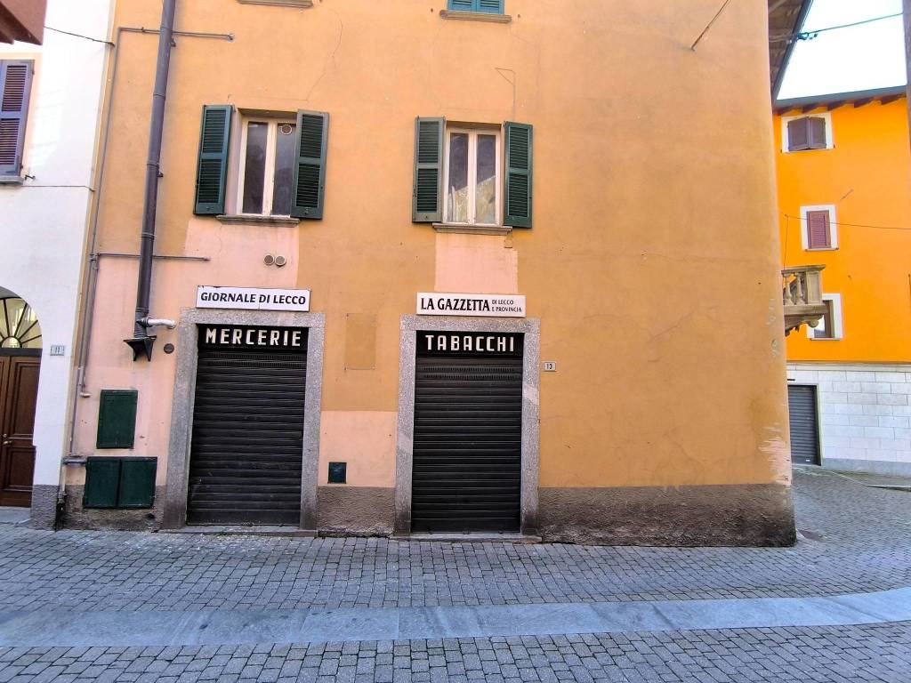 Locale commerciale via dottor egidio coppola, civate