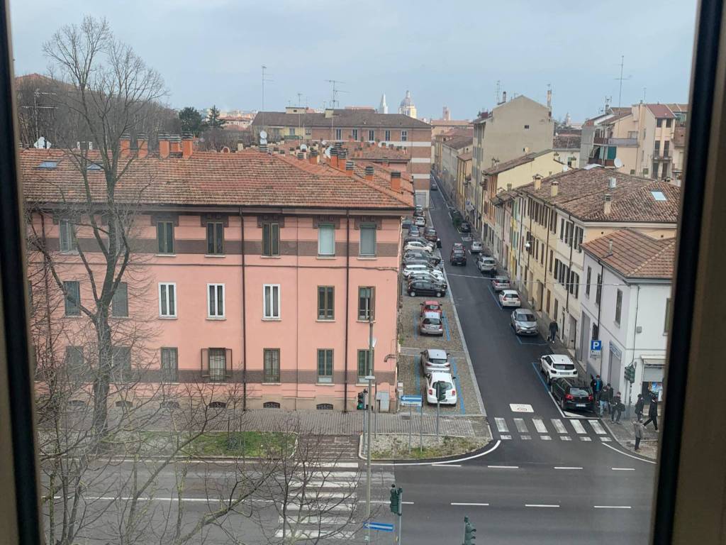 Quadrilocale via po 7, centro, mantova