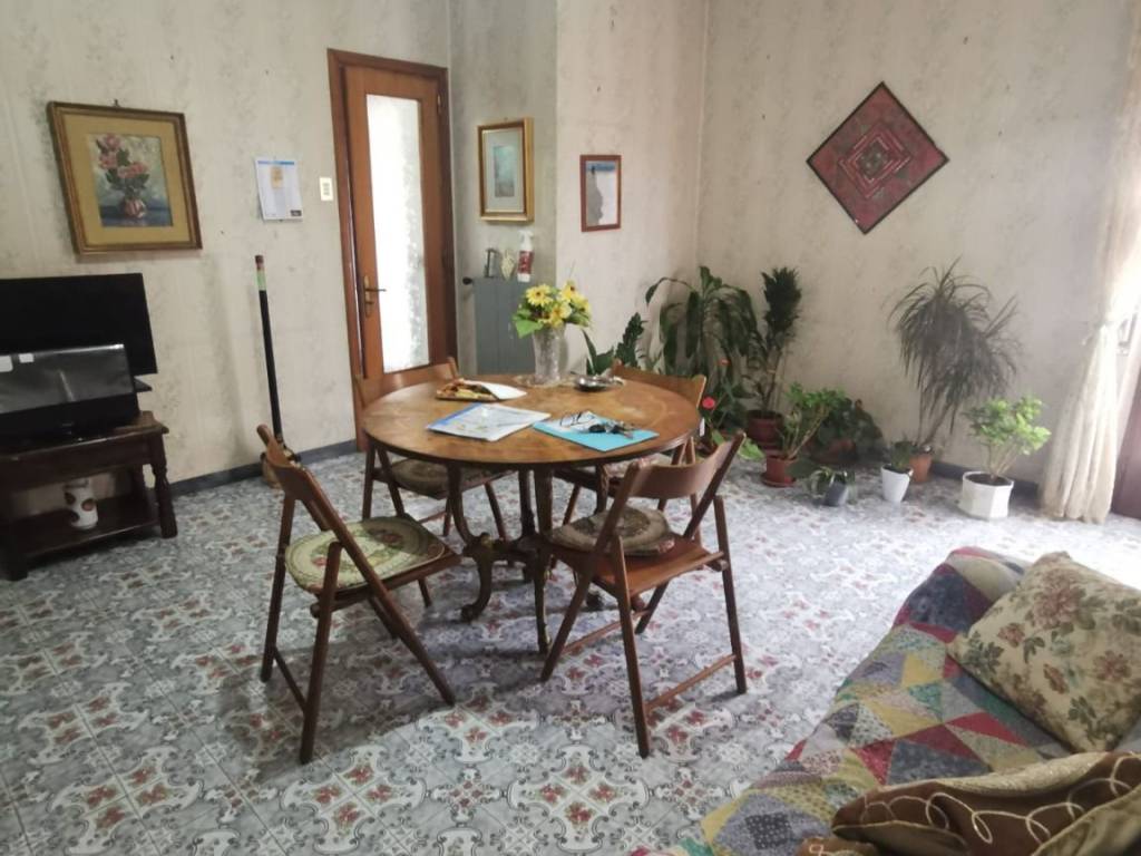 Appartamento via leonardo gallucci, san leonardo, catanzaro