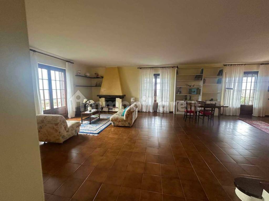 Salone