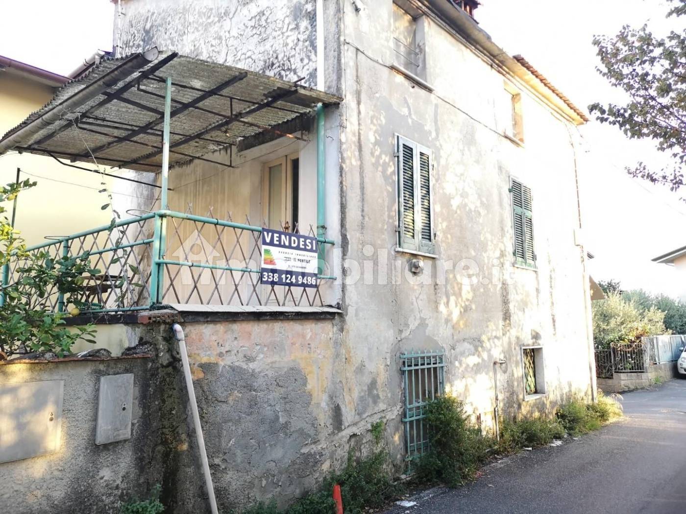 Casa indipendente in vendita a Massa