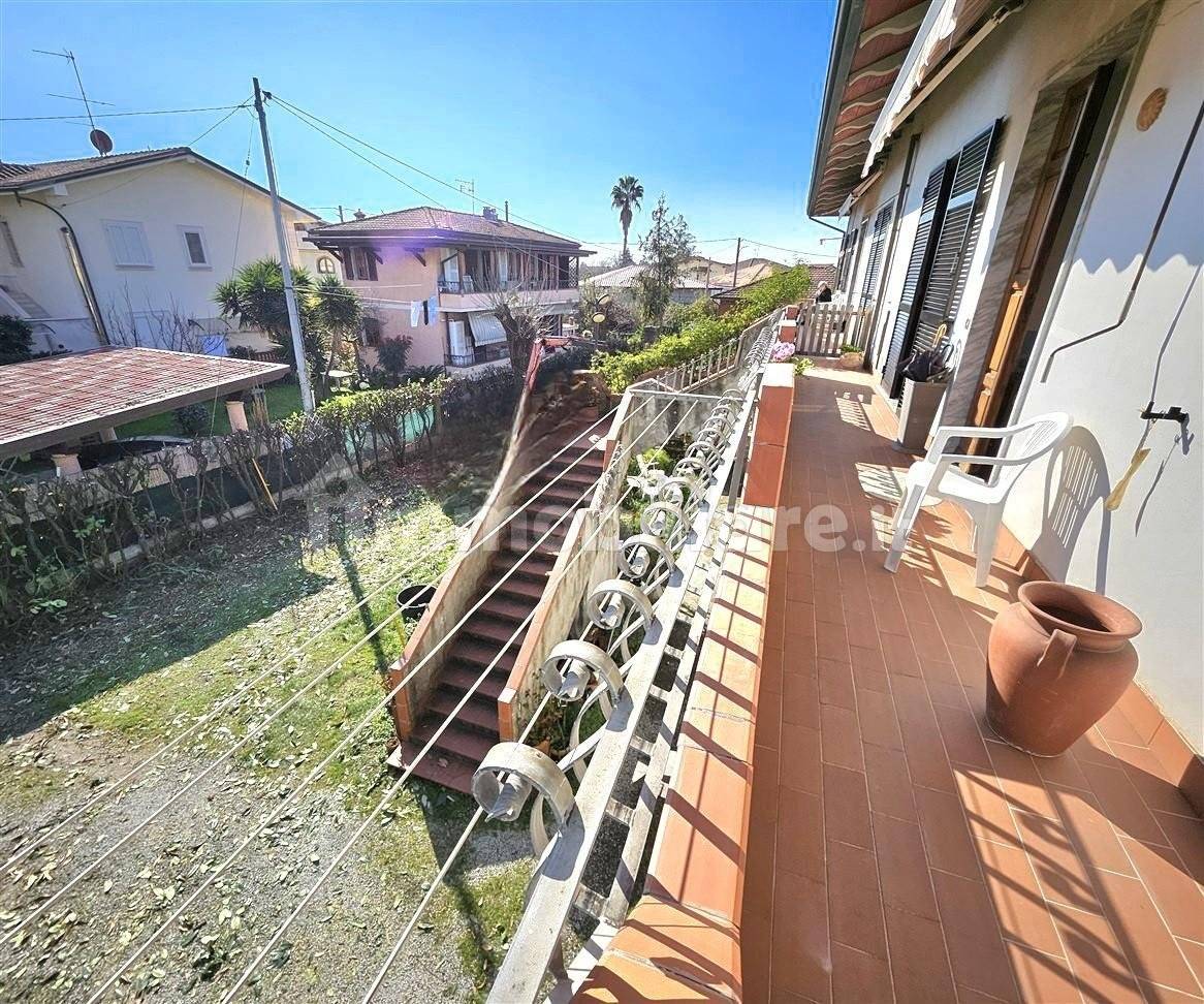 Appartamento in vendita a Massa