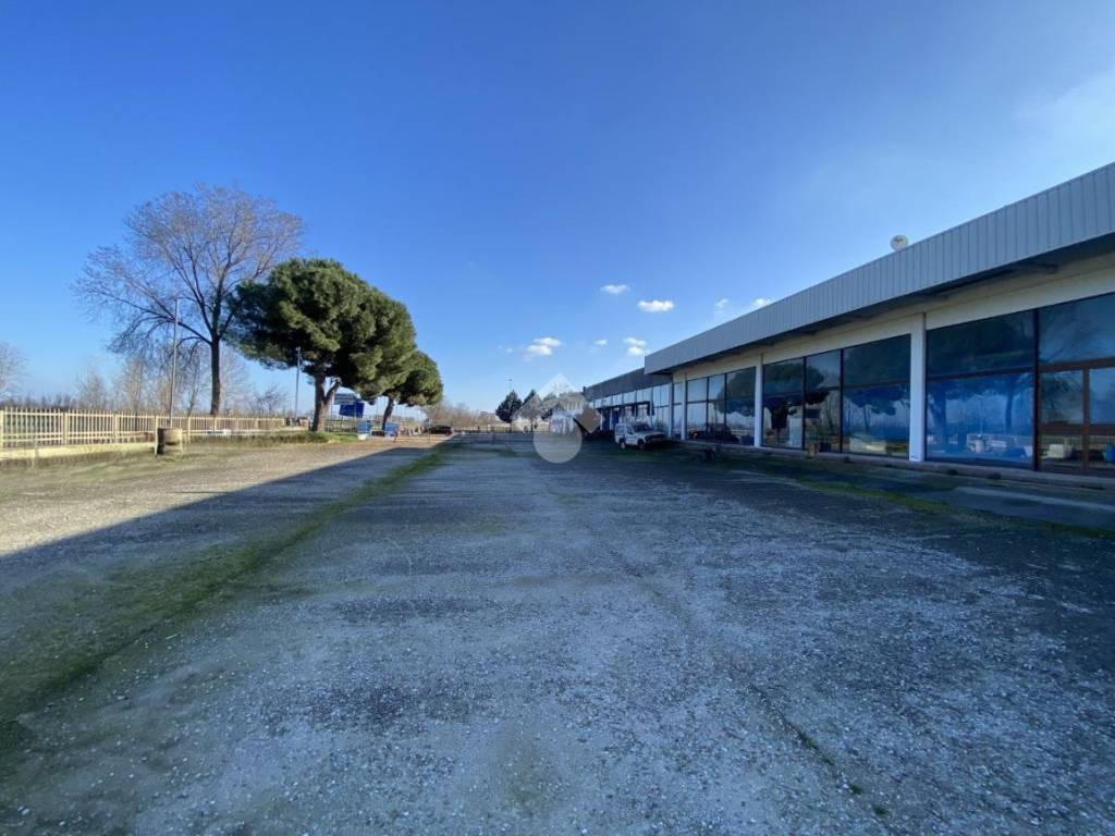 Capannone via giuseppe mazzini 68, castiglione delle stiviere