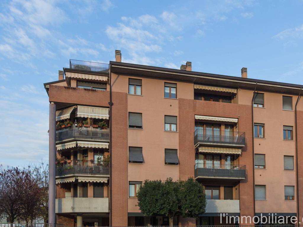 Bilocale via egidio meneghetti 12, borgo milano, verona