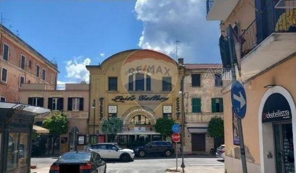 Negozio all'asta via roma 84, terracina