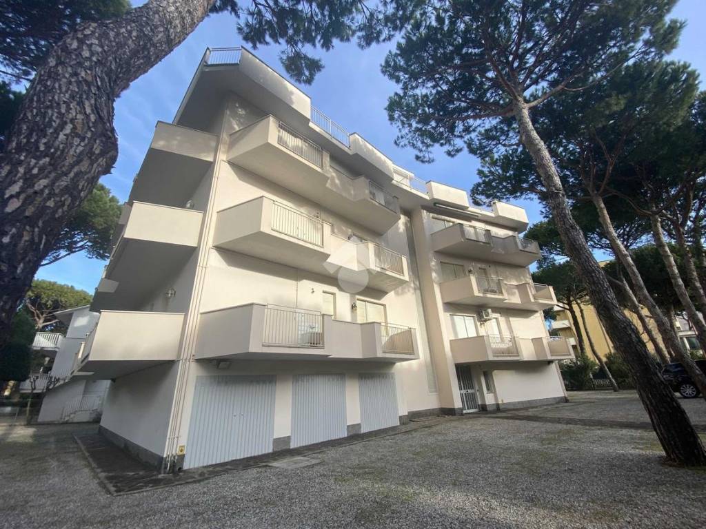 Bilocale viale de amicis 24, pinarella, cervia
