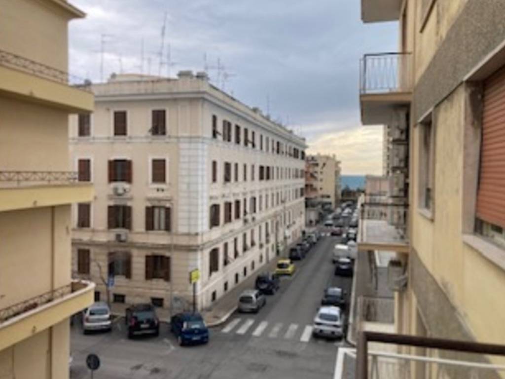 Trilocale via michelangelo buonarroti, matteotti, uliveto, buonarroti, civitavecchia