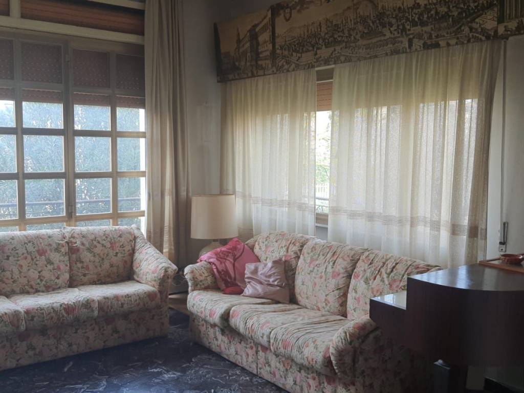 Salone