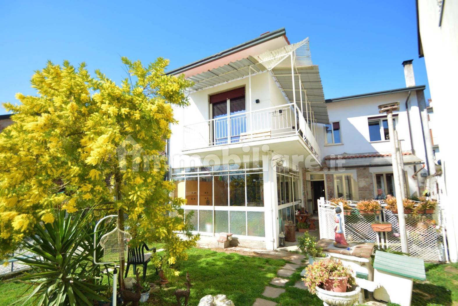 Vendita Villa a schiera in via Roma 37 Costabissara. Buono stato, posto  auto, con terrazza, riscaldamento autonomo, 237 m², rif. 119123437