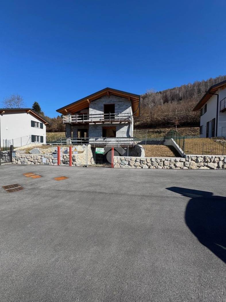 Villa in vendita a Centro Valle Intelvi