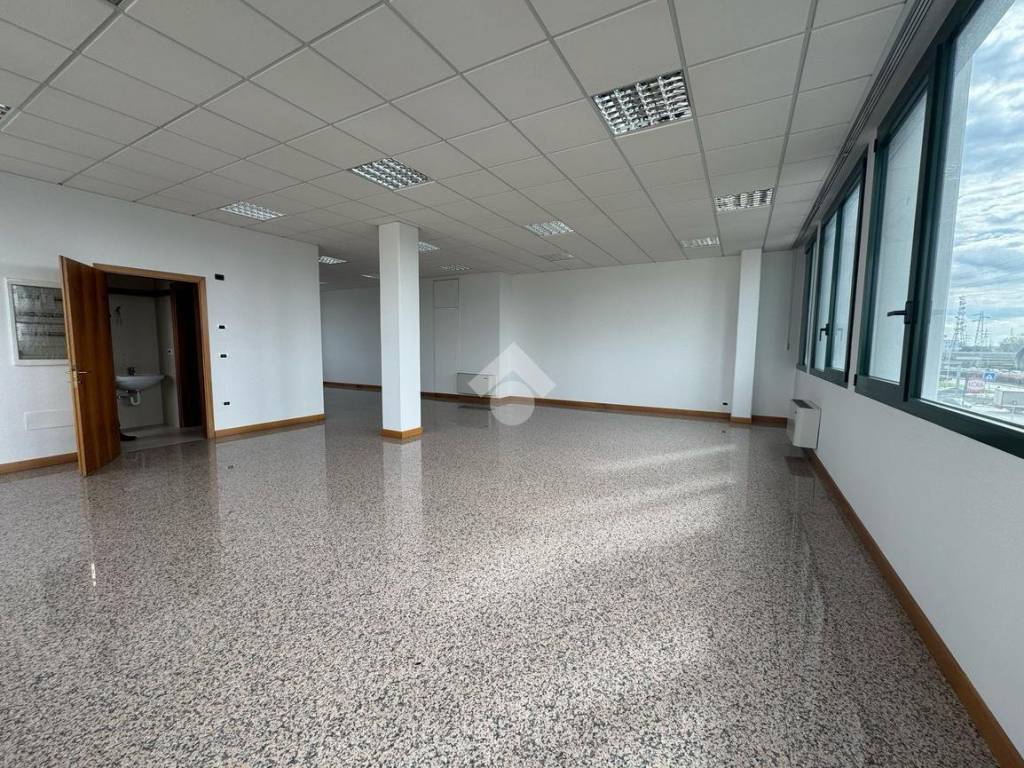 Ufficio - studio corso stati uniti 4, zona industriale, padova