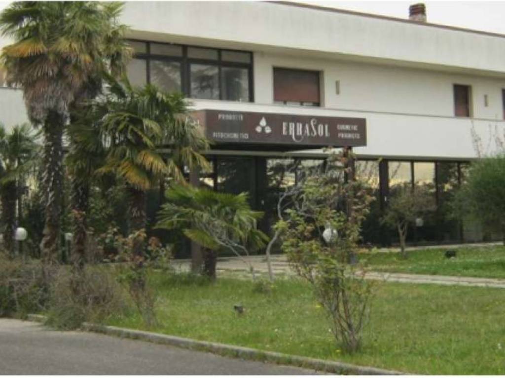 Capannone via terza armata  22, centro, monfalcone