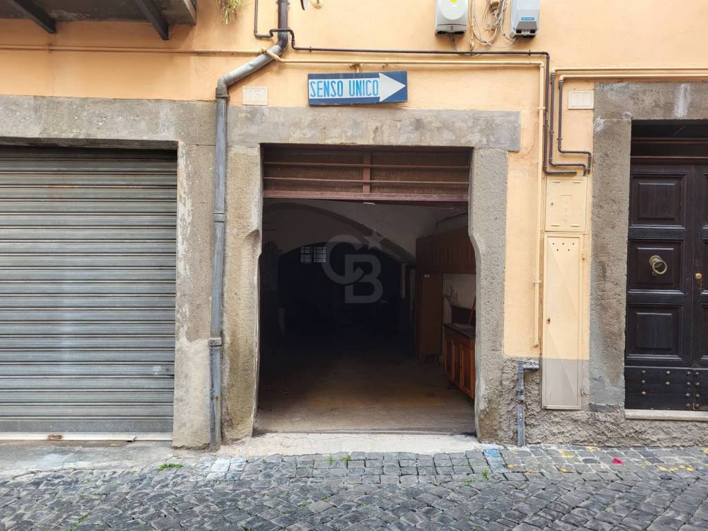 Garage - box via del bottalone, sacrario - piazza della rocca, viterbo