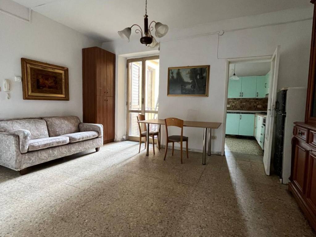 Bilocale via guglielmo marconi, centro, vibo valentia